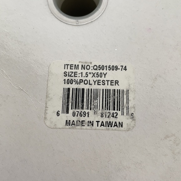 Peach/Salmon Colored Ribbon with White Pattern 1.5”x50Y - Picture 3 of 3